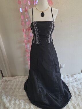 Vintage Jump Apparel Co. By Wendye Chaitin Black Beaded Spaghetti-Strap  Gown